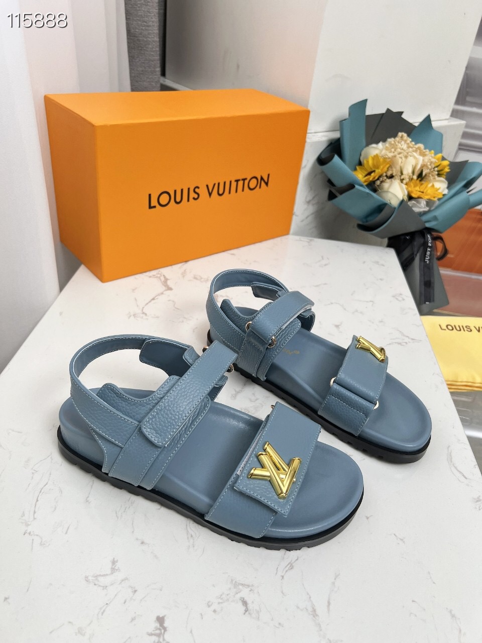 LV $67 gallery