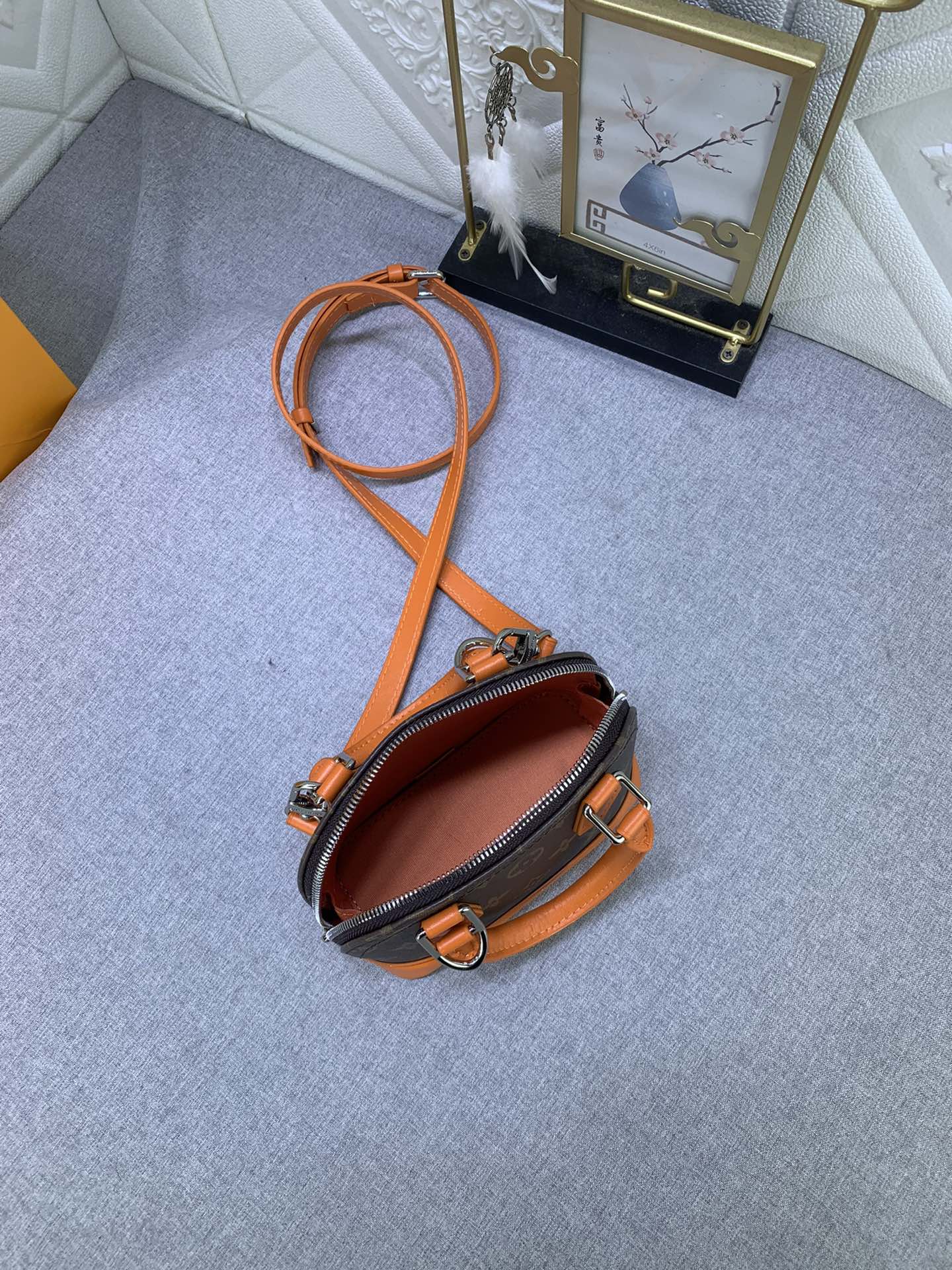 LV $67 gallery