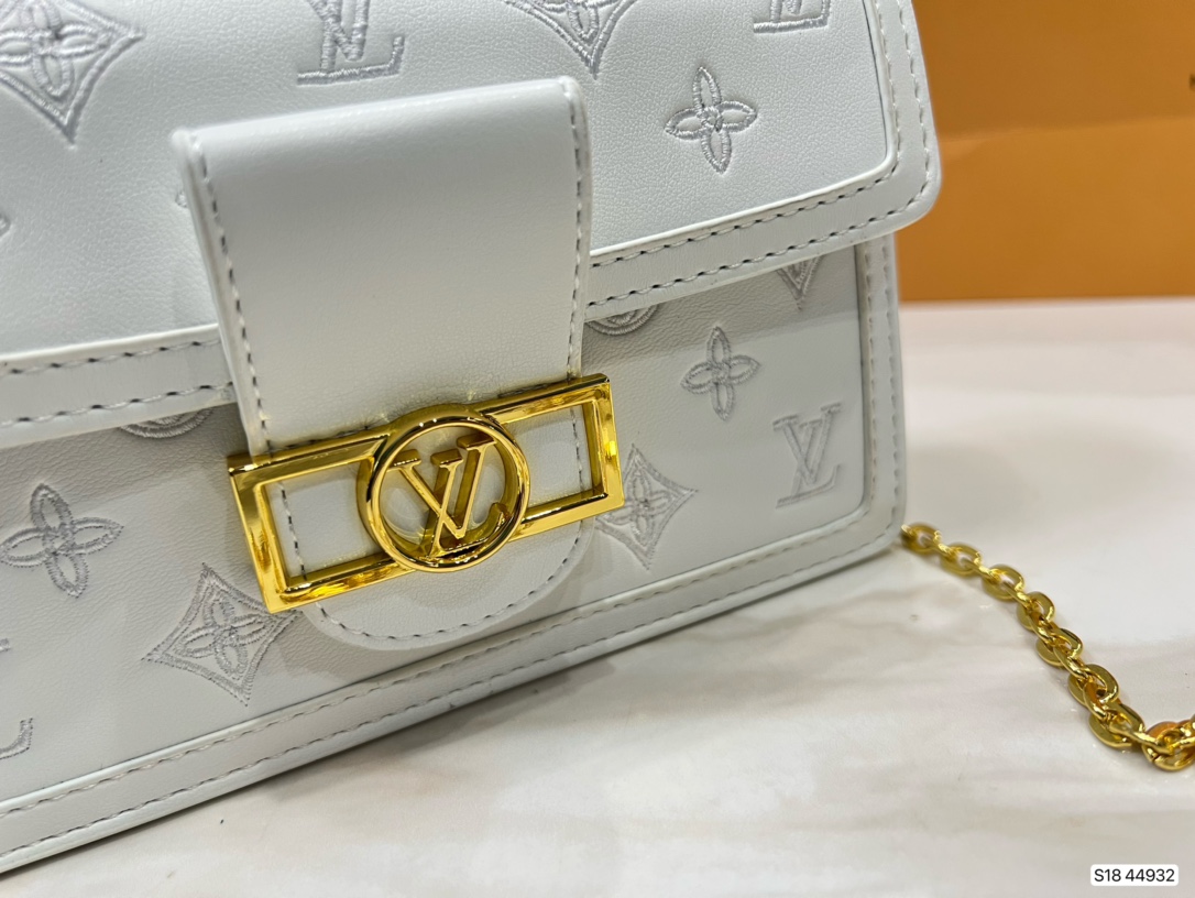 LV $67 gallery