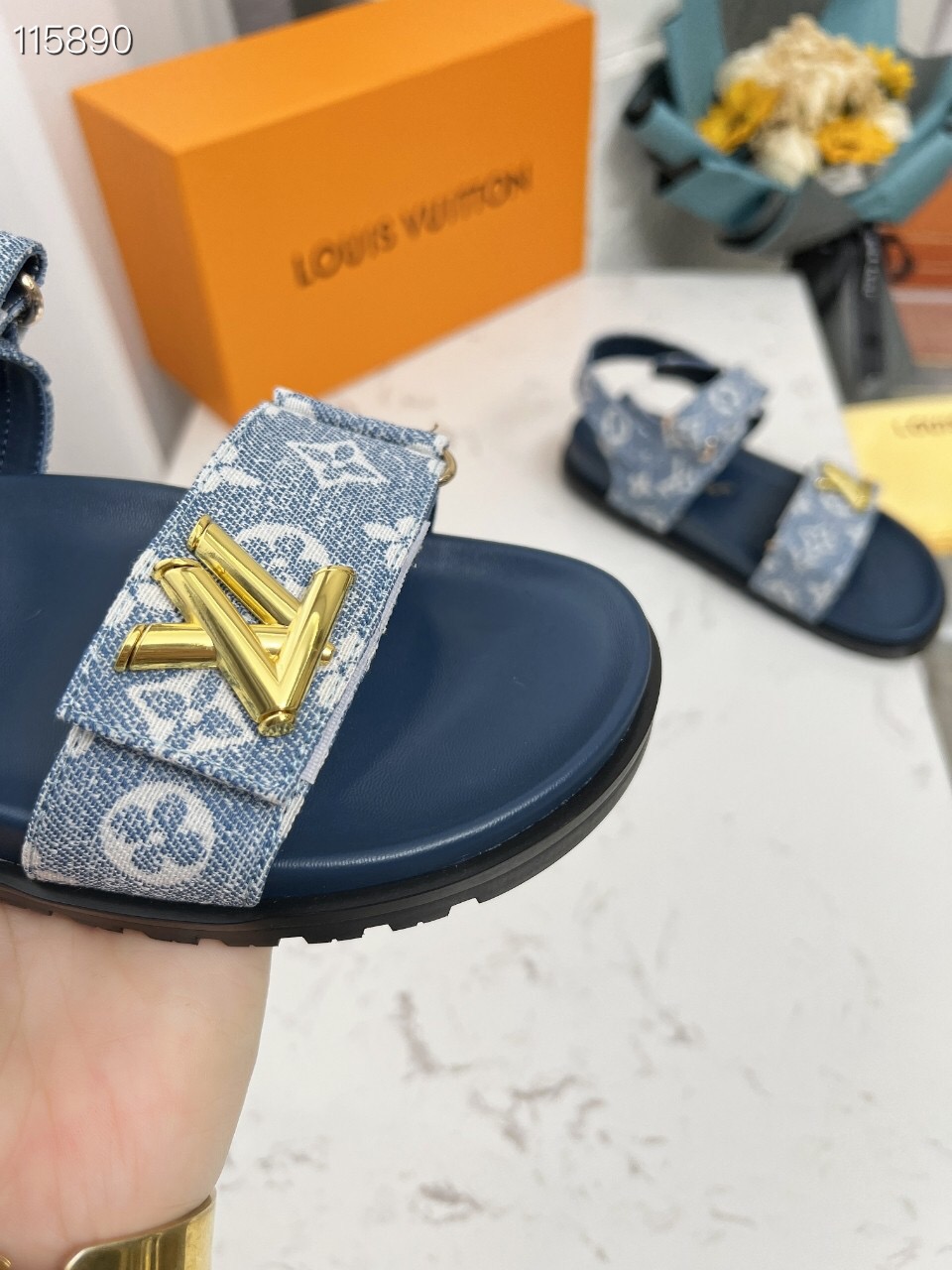 LV $67 gallery