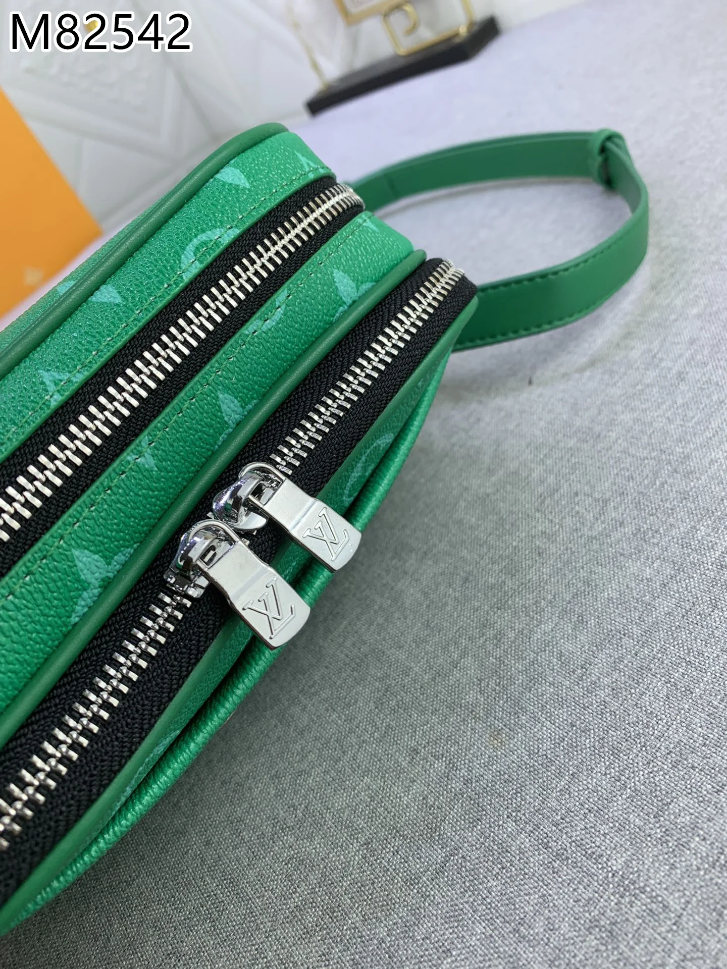 LV $67 gallery