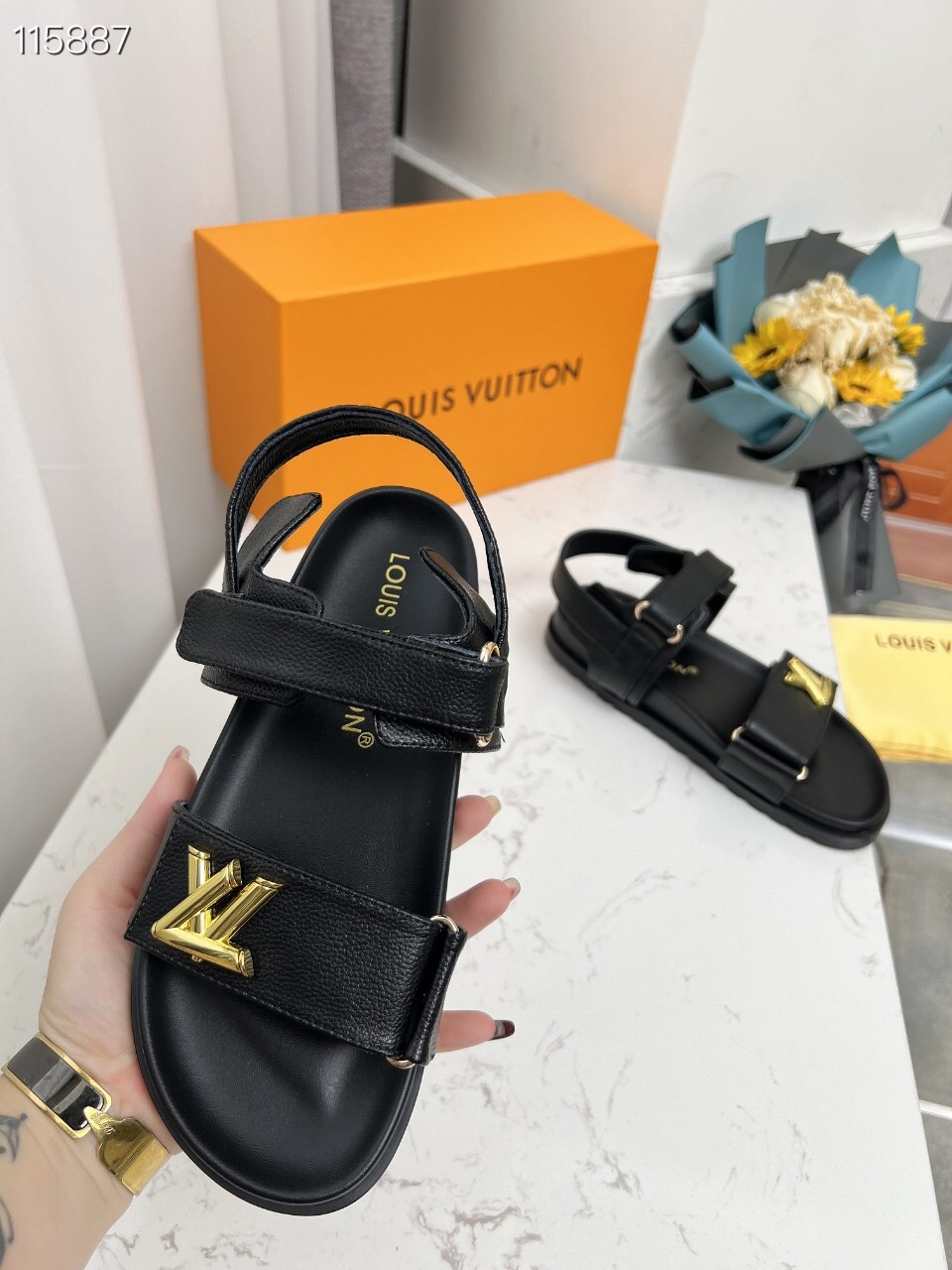 LV $67 gallery