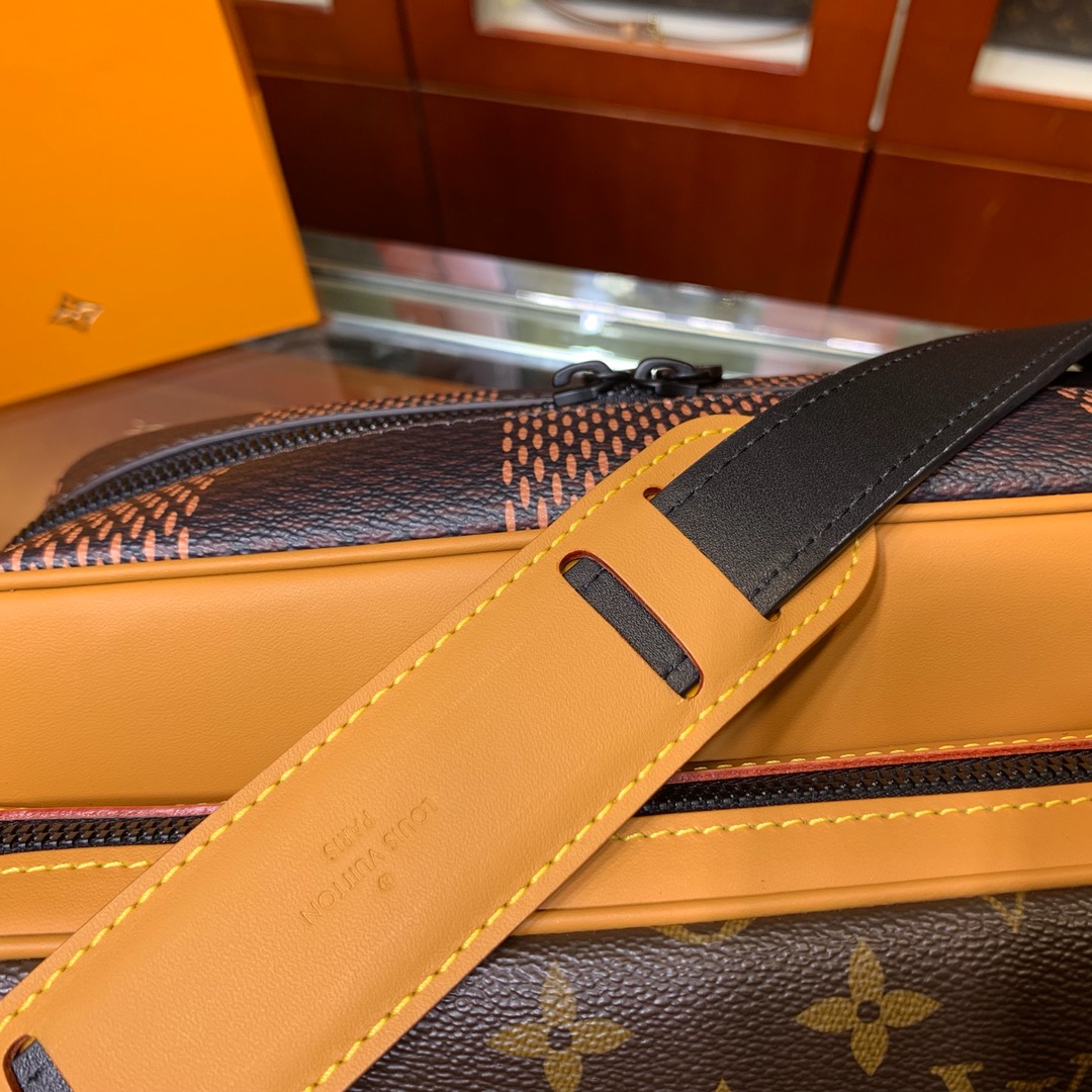 LV $67 gallery