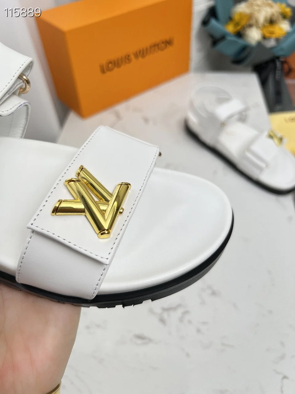 LV $67 gallery