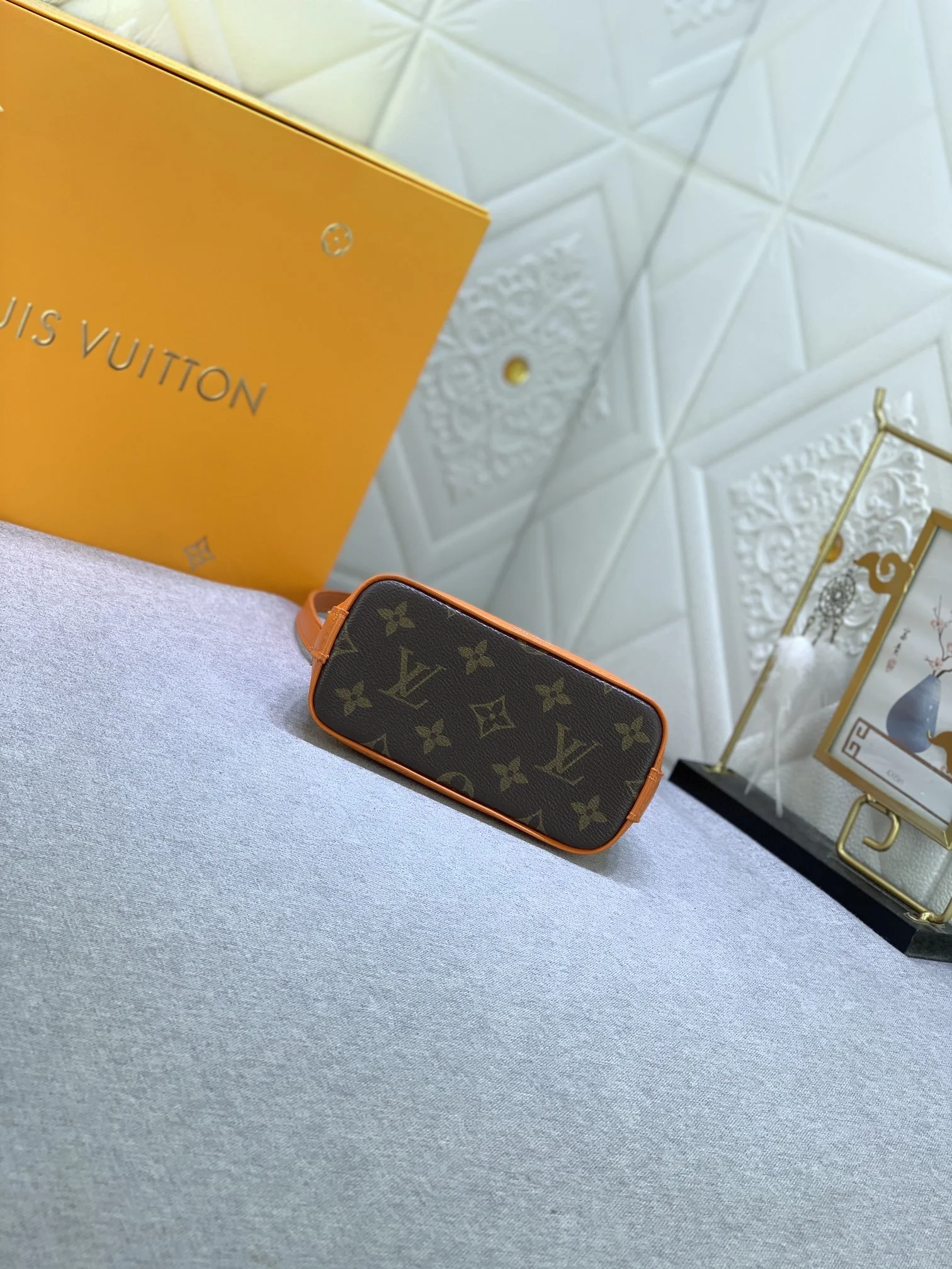 LV $67 gallery