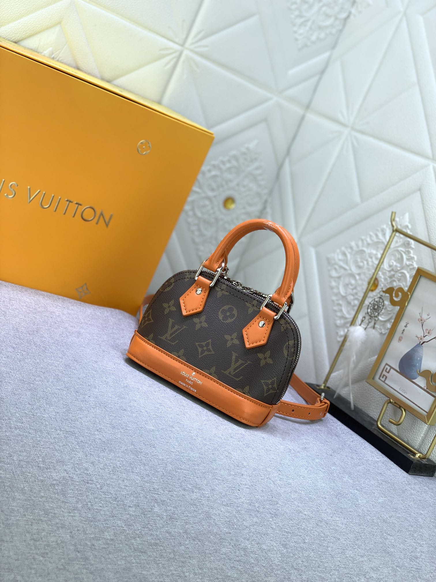 LV $67 gallery