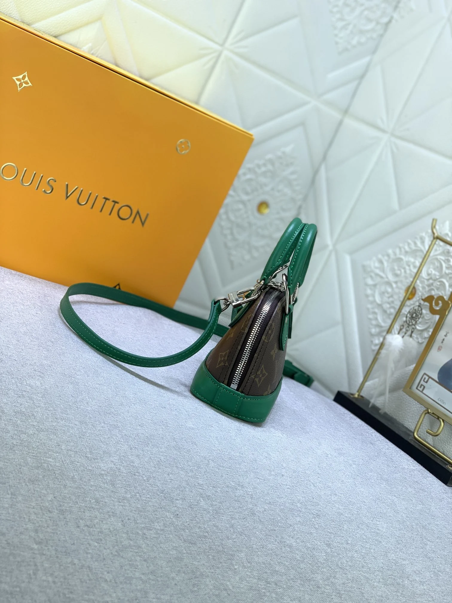 LV $67 gallery