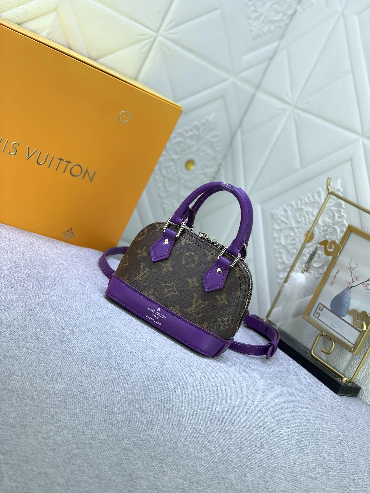 LV $67 gallery