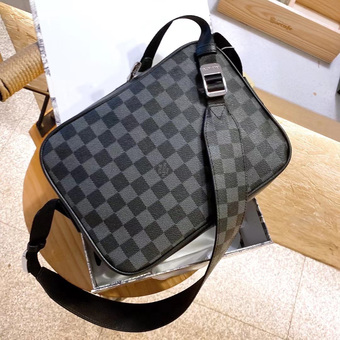 LV $67 gallery