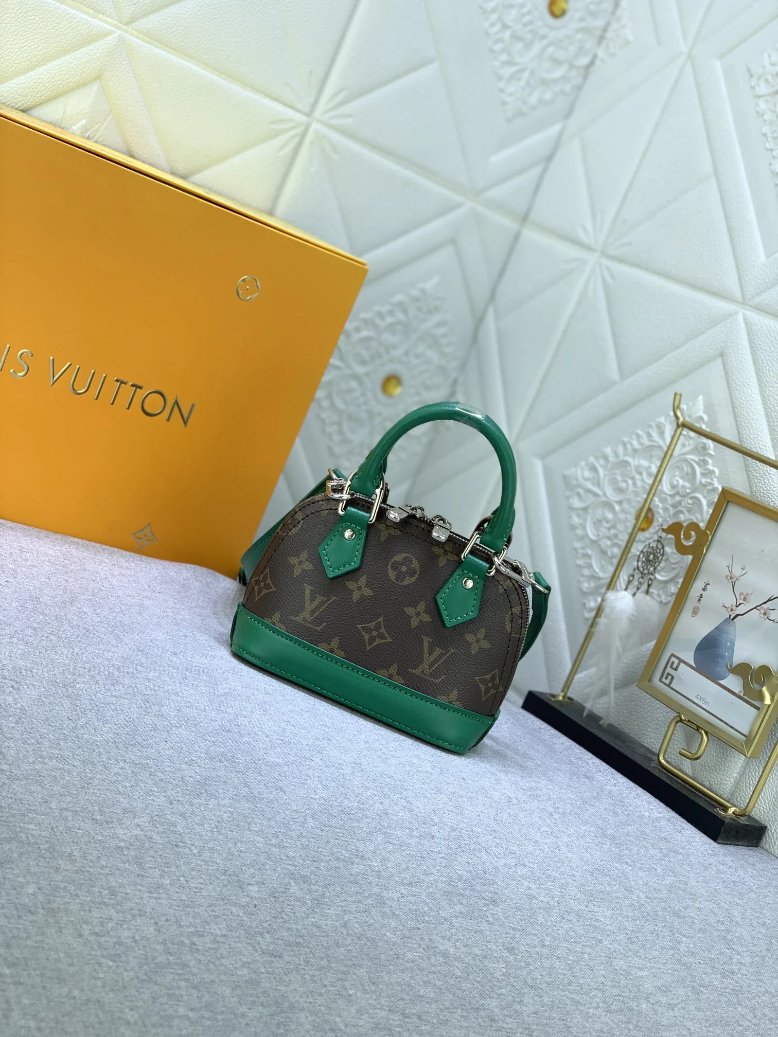 LV $67 gallery