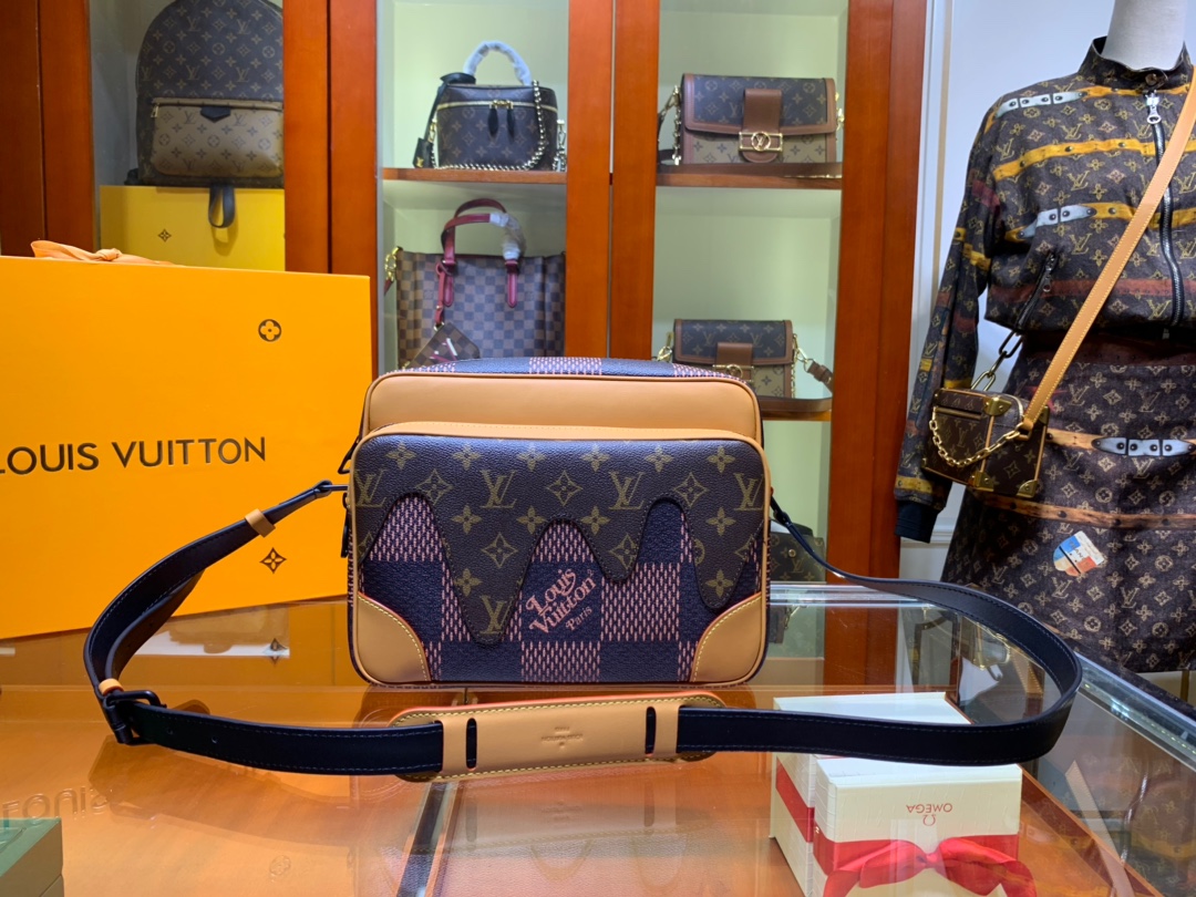 LV $67 gallery