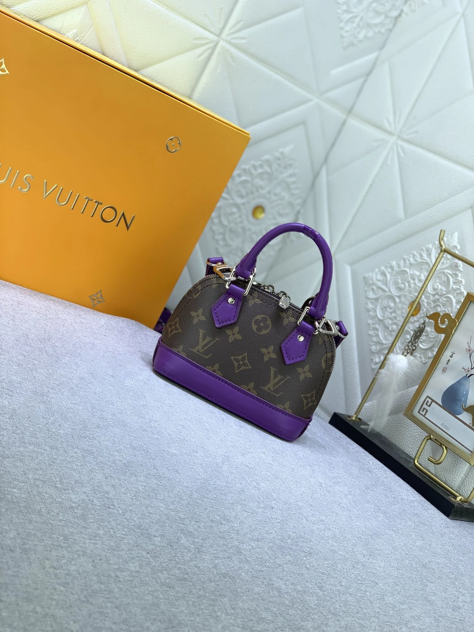 LV $67 gallery