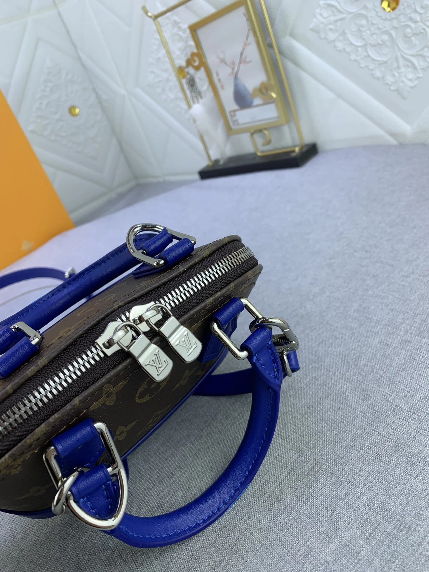 LV $67 gallery