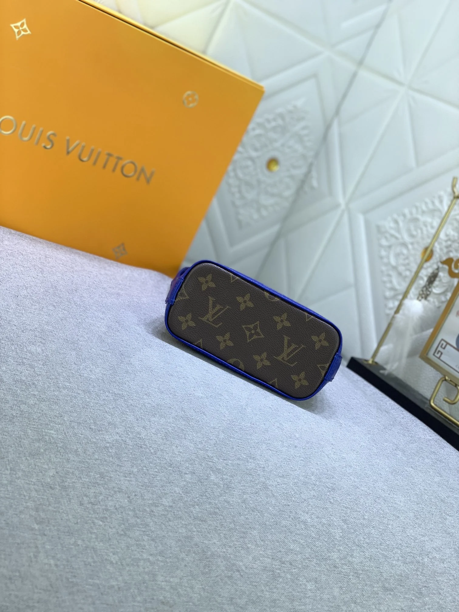 LV $67 gallery