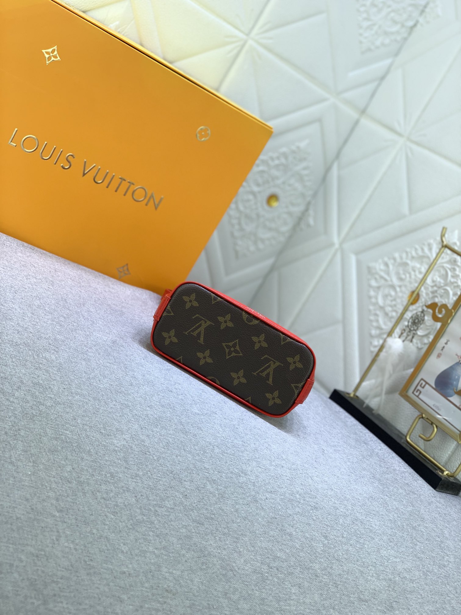 LV $67 gallery