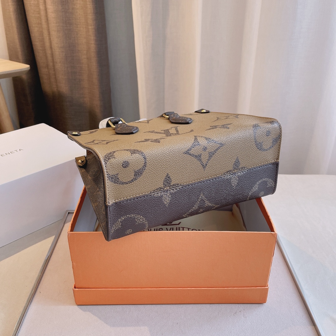 LV $67 gallery