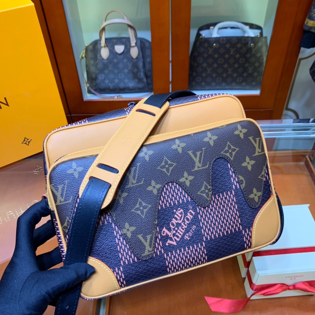 LV $67 gallery