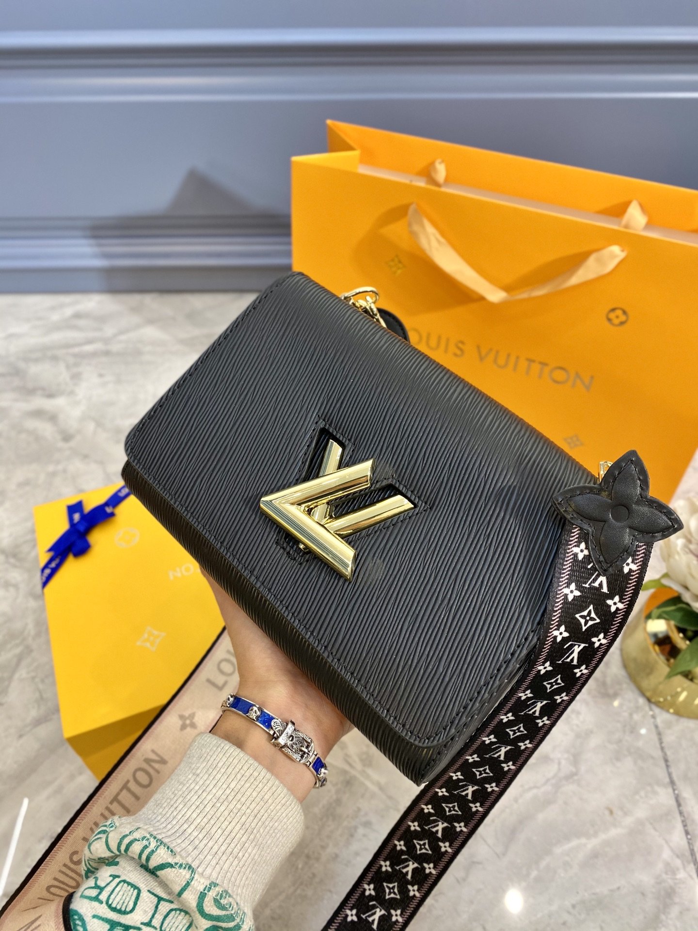 LV $68 gallery