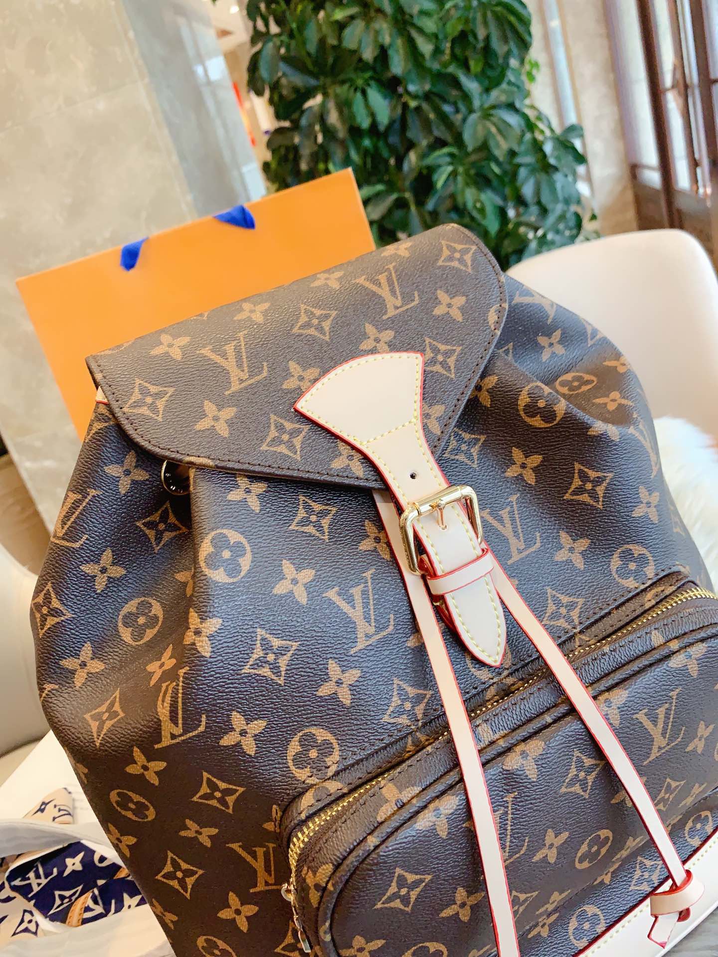 LV $68 gallery