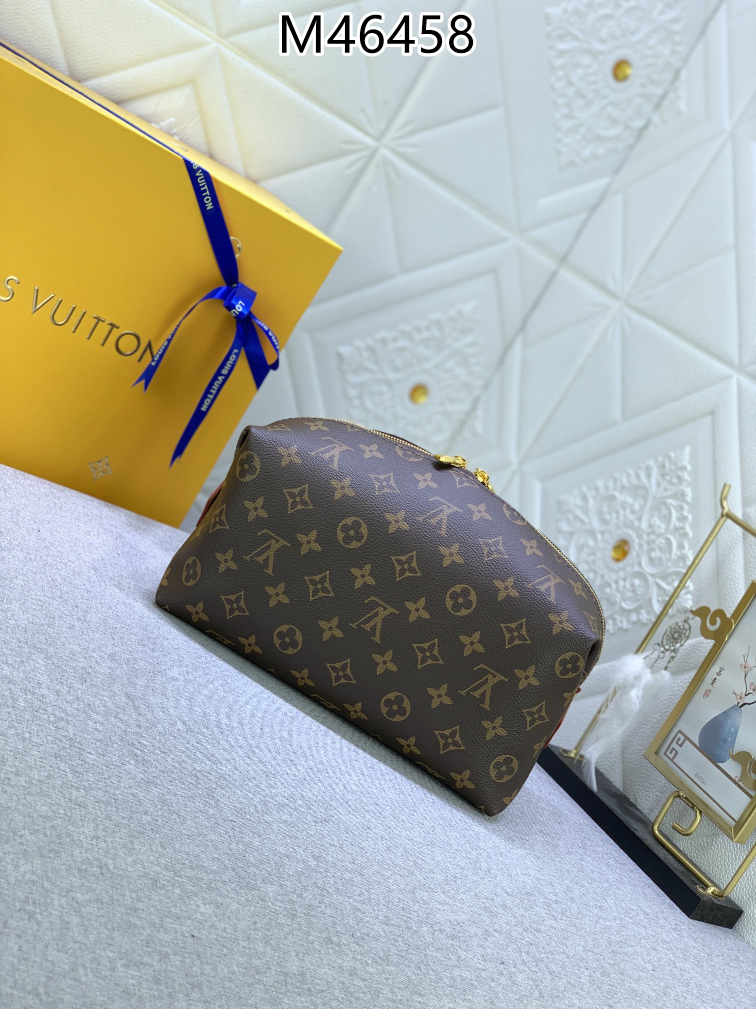 LV $68 gallery