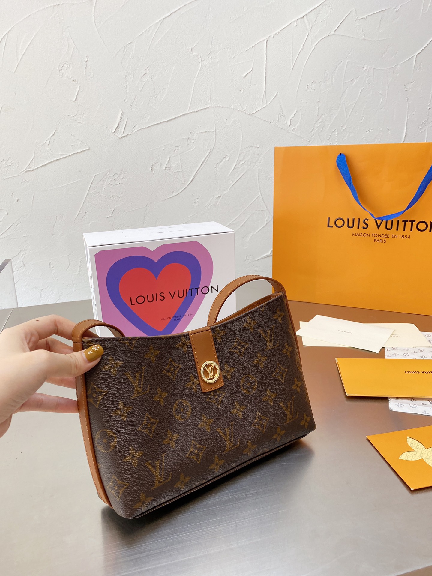 LV $68 gallery