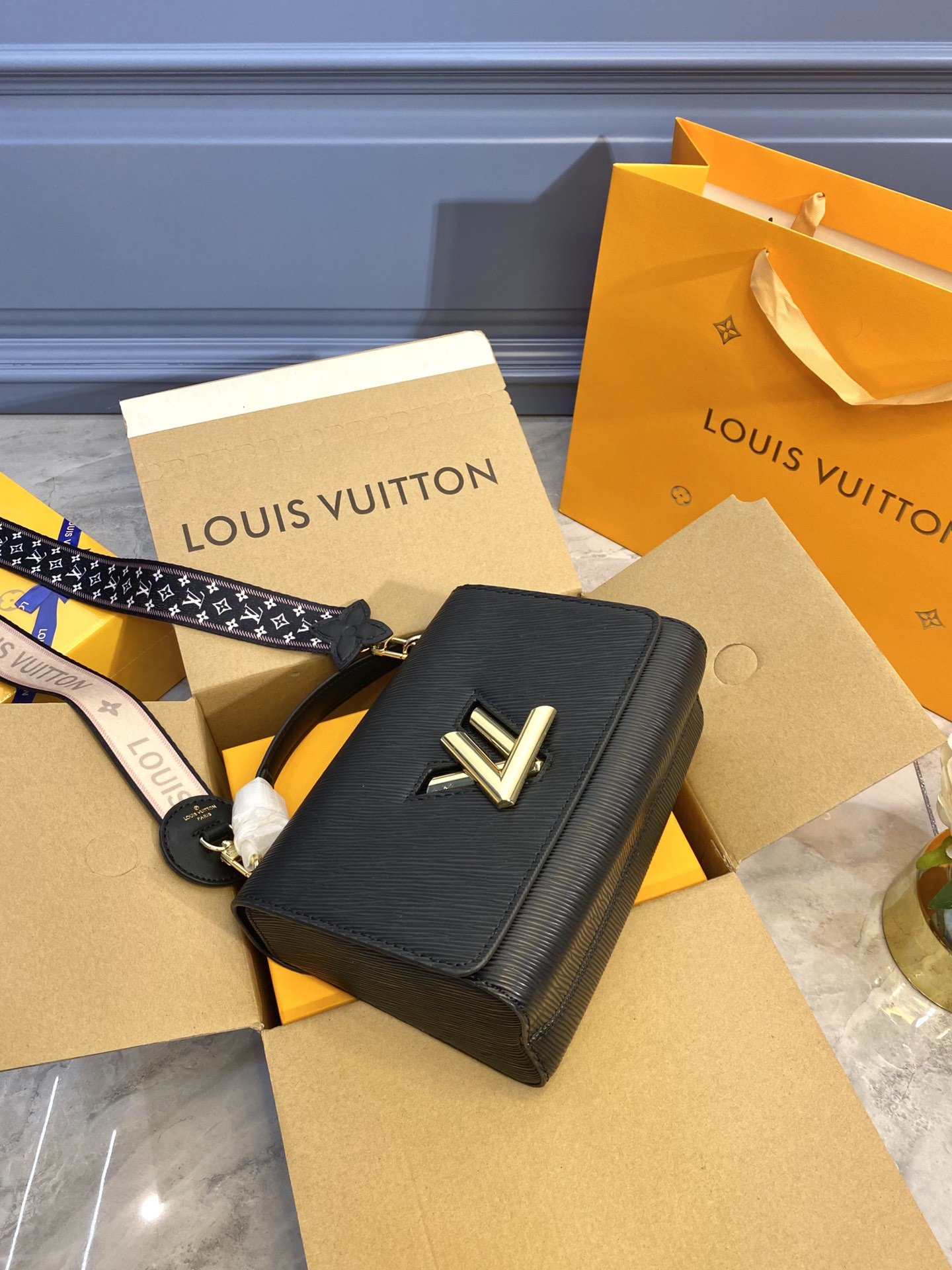 LV $68 gallery