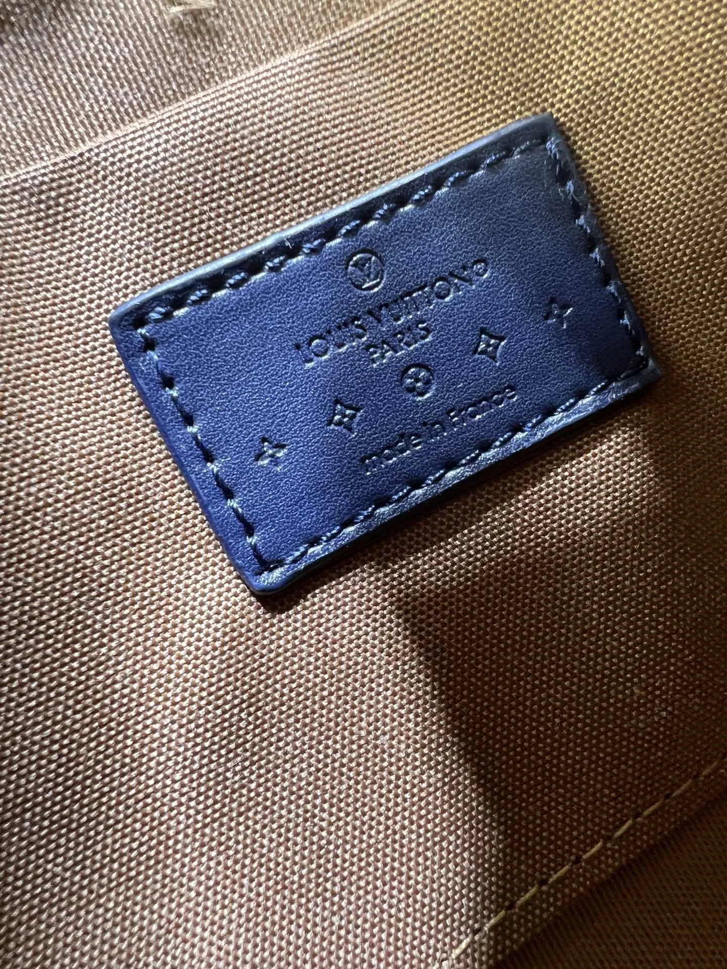 LV $68 gallery