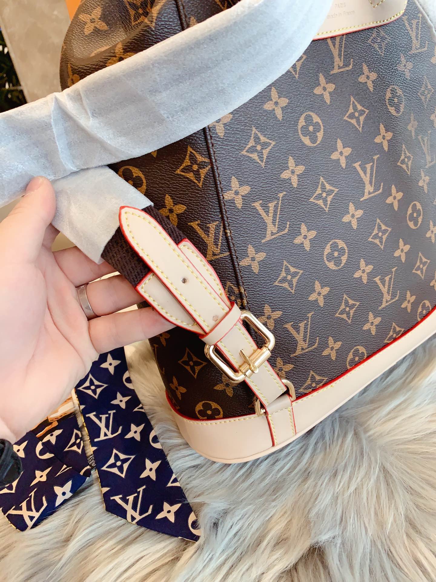 LV $68 gallery