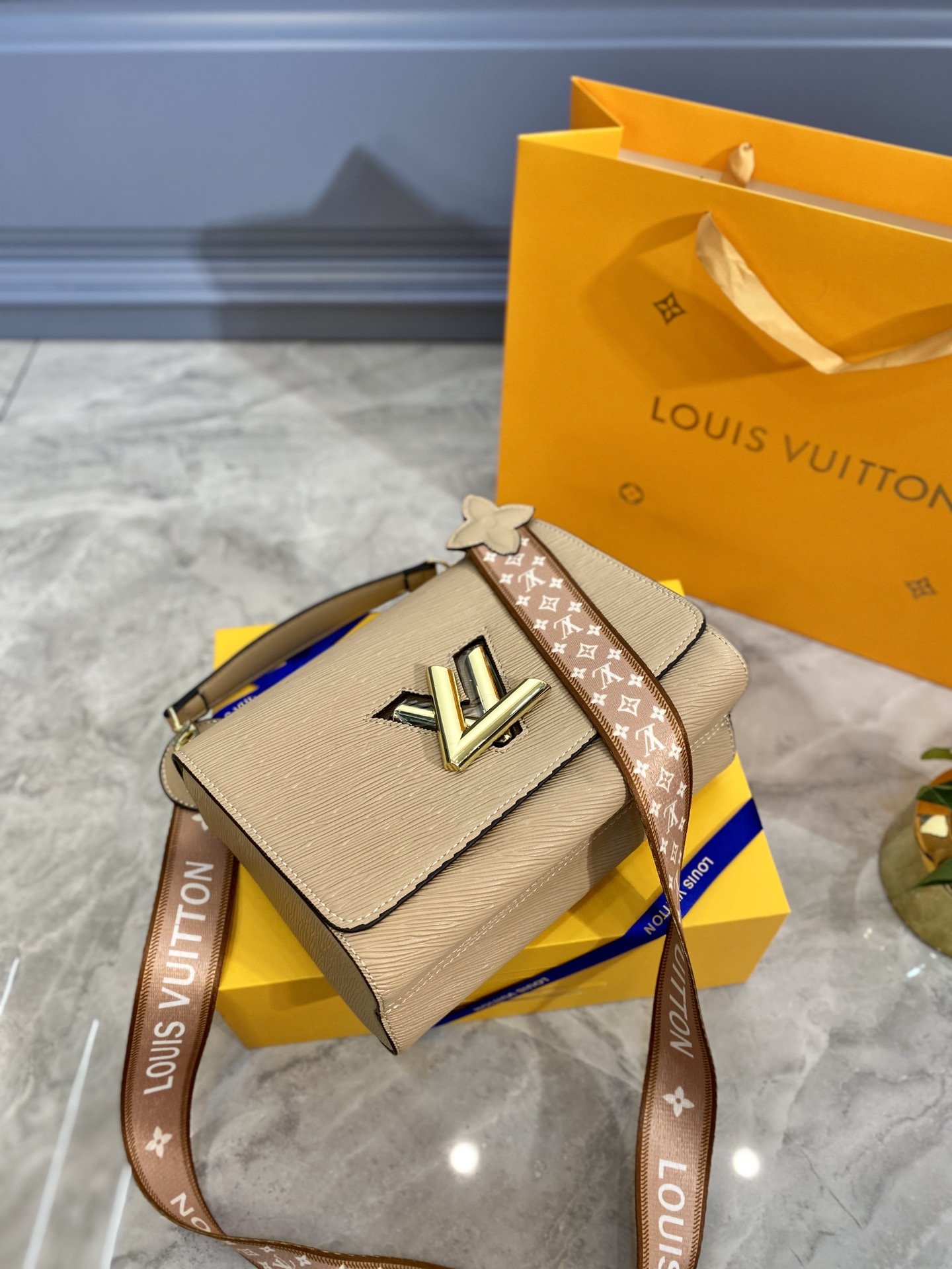 LV $68 gallery