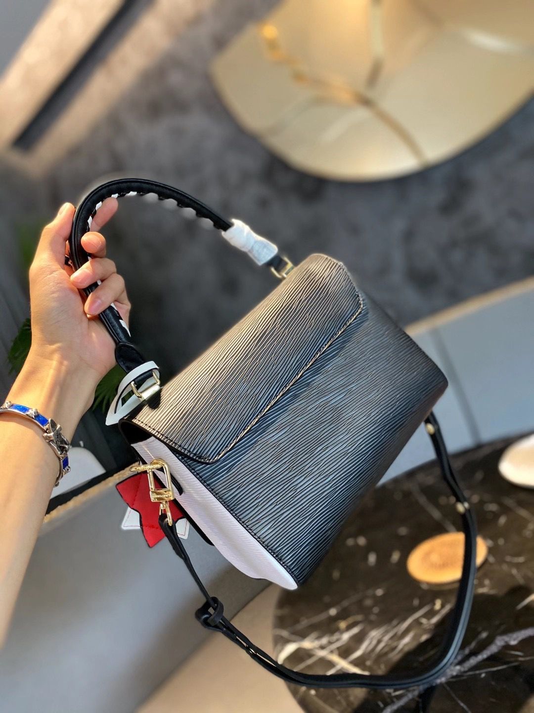 LV $68 gallery