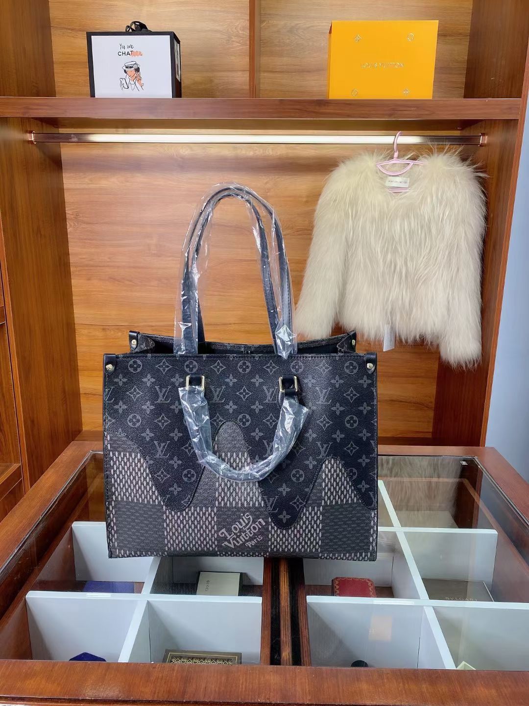 LV $68 gallery