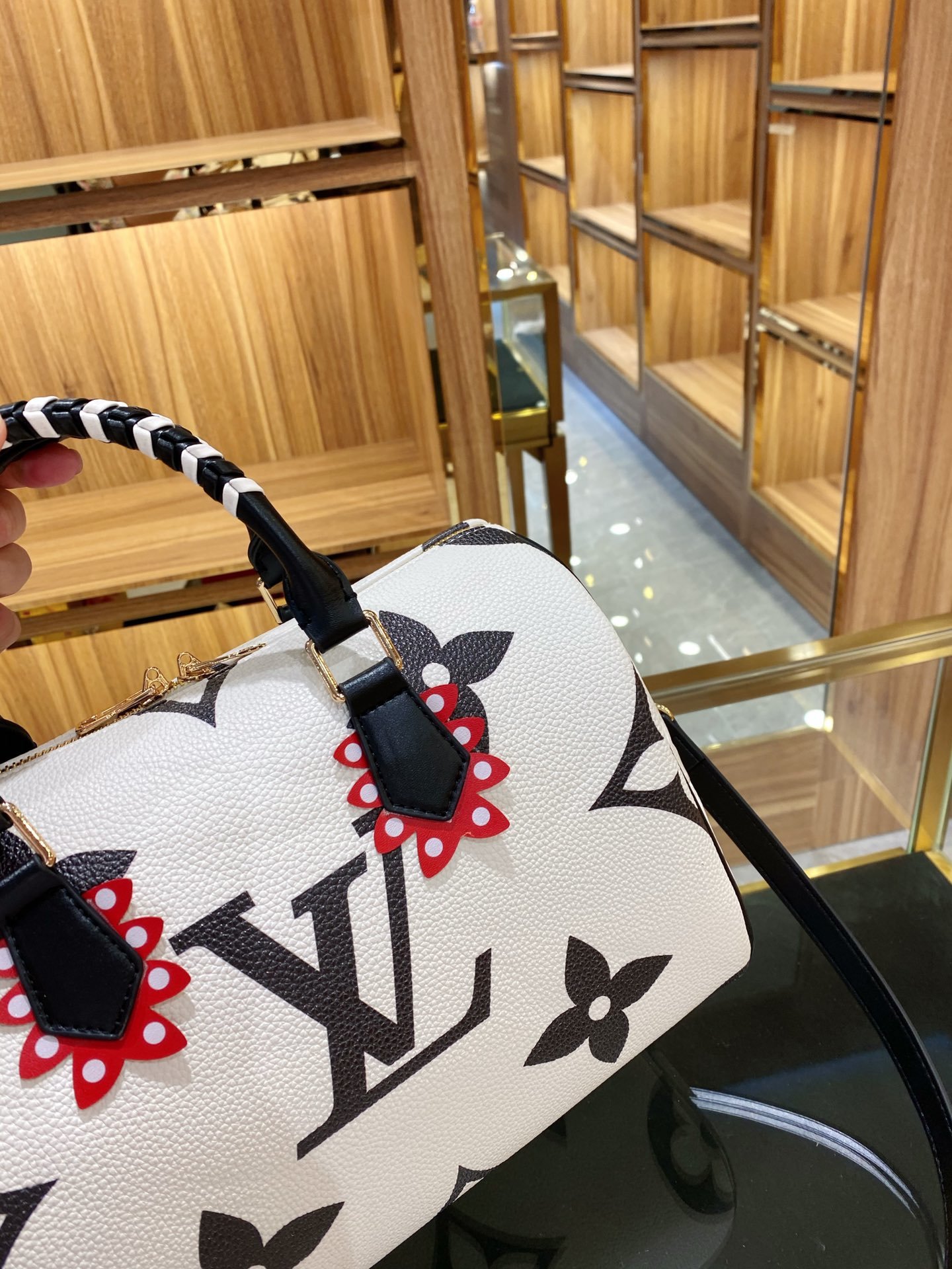 LV $69 gallery