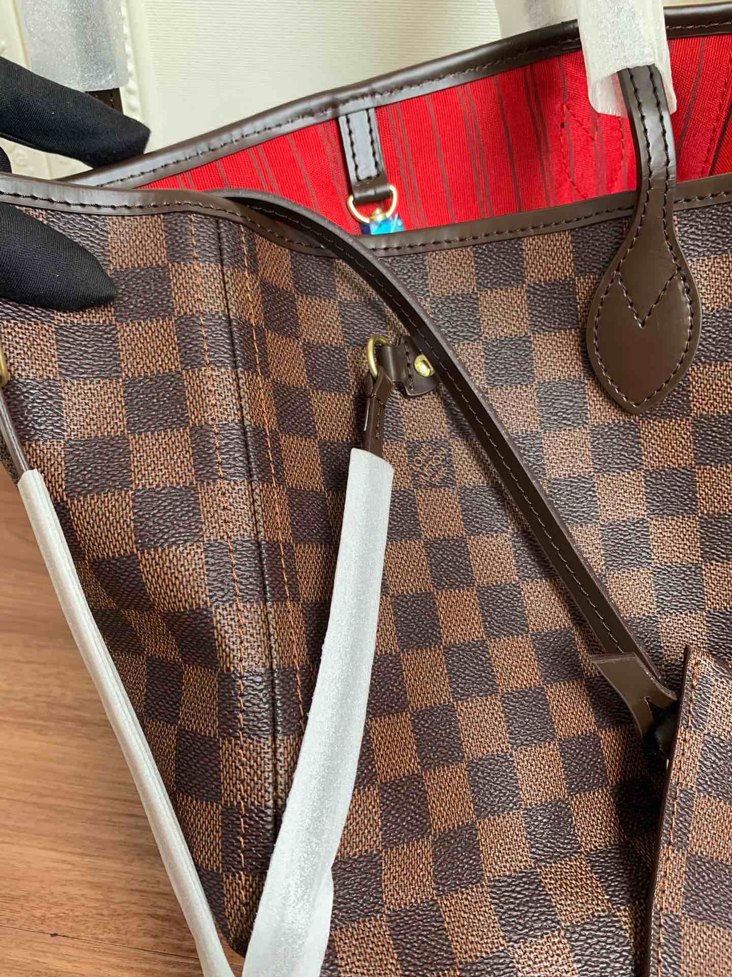 LV $69/$73 gallery