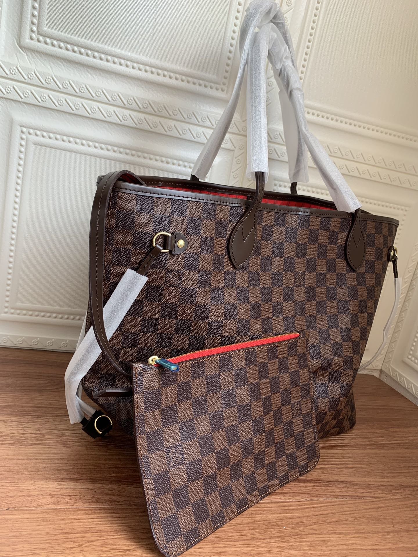 LV $69/$73 gallery