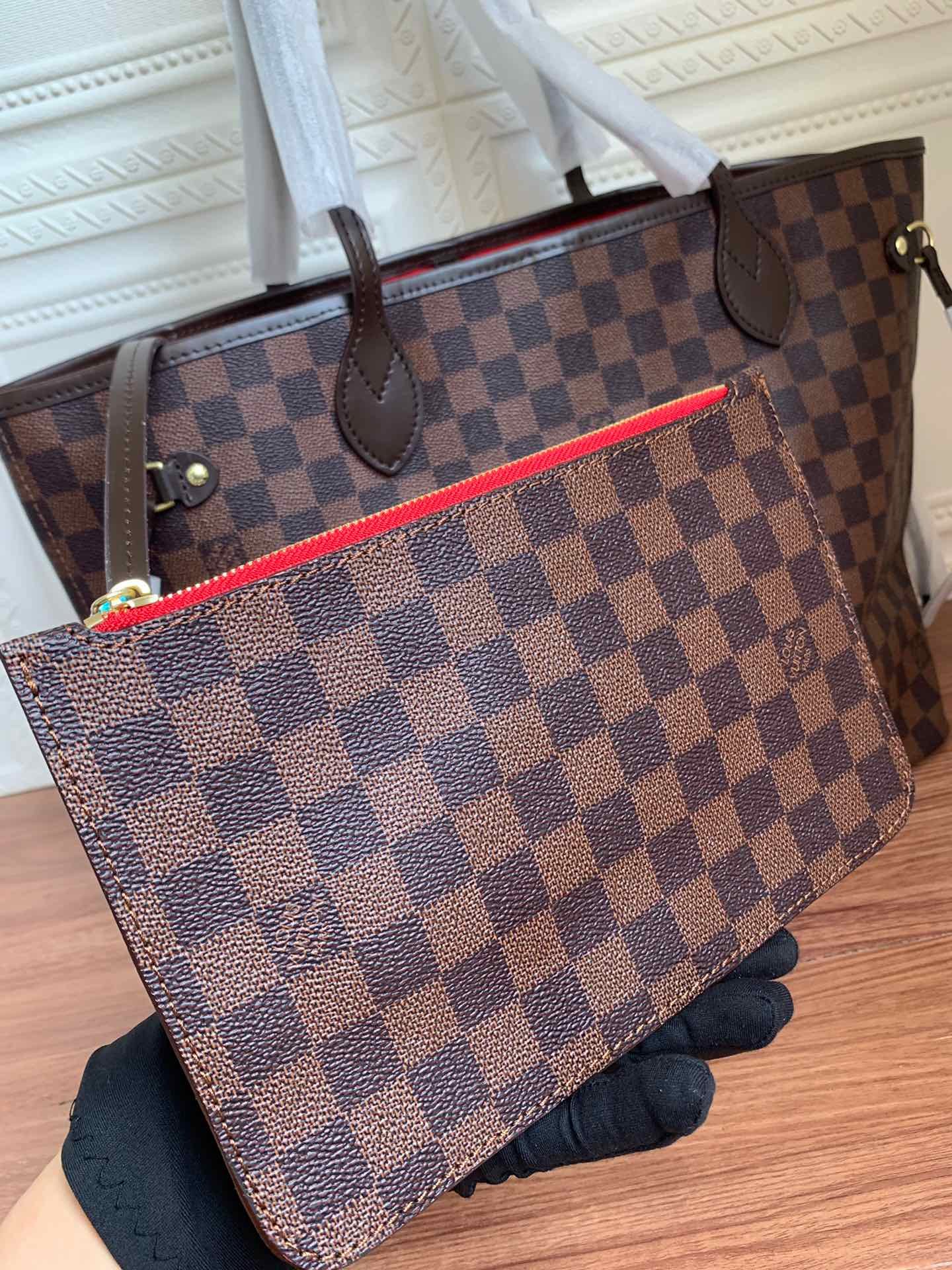 LV $69/$73 gallery