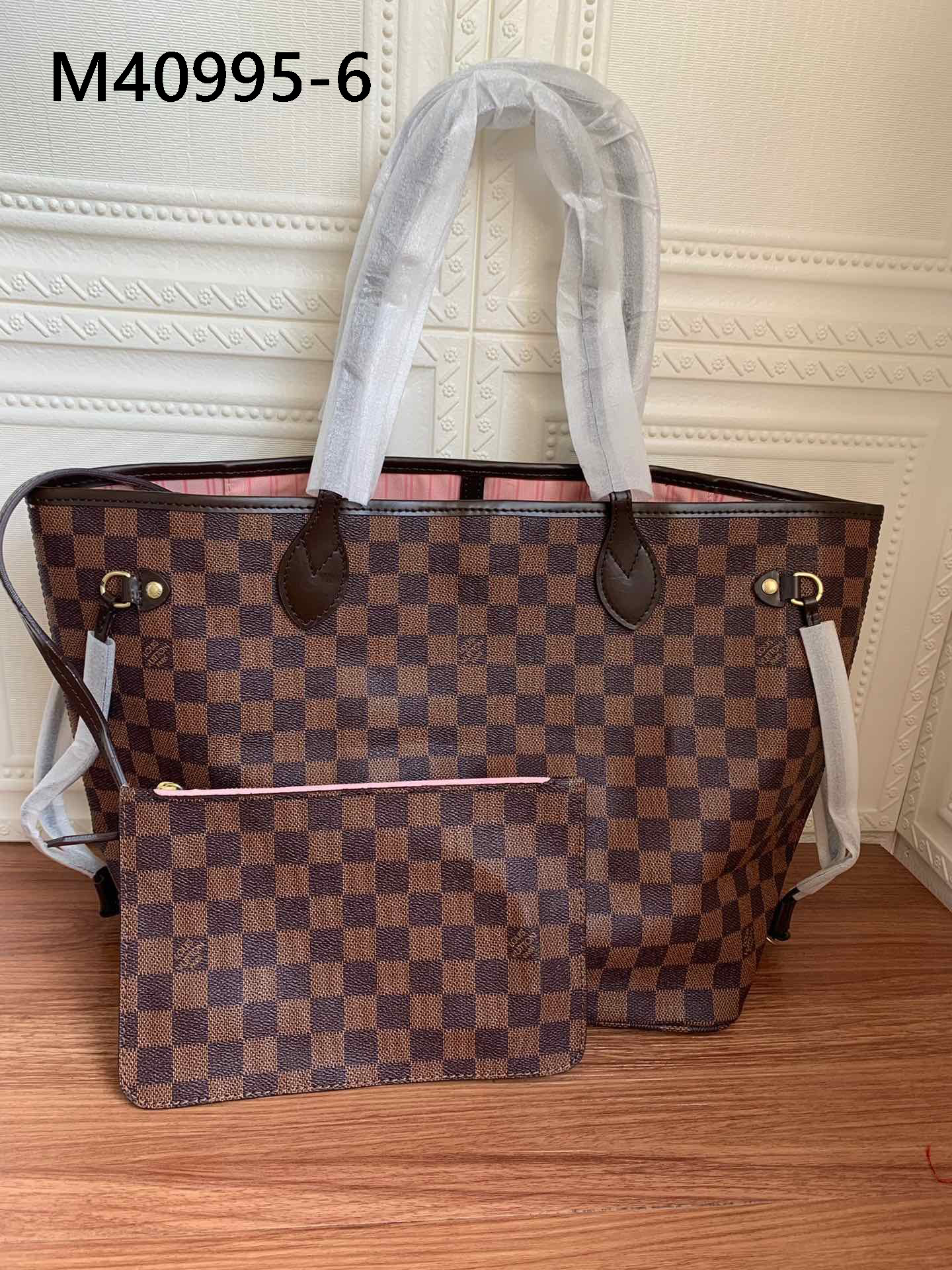 LV $69/$73 gallery