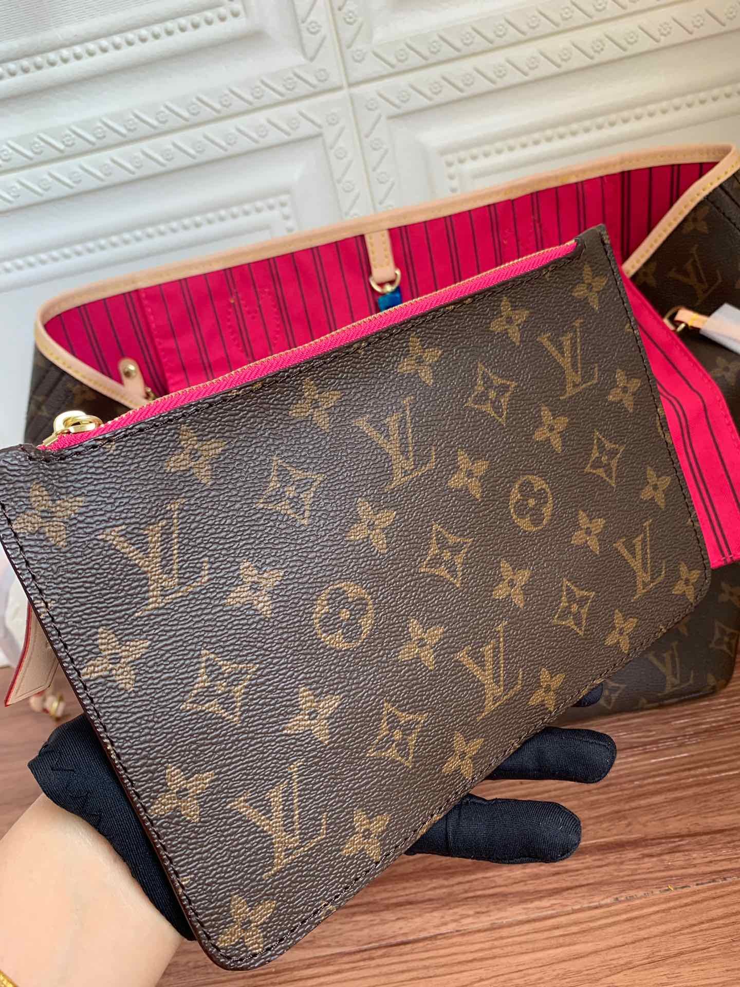 LV $69/$73 gallery