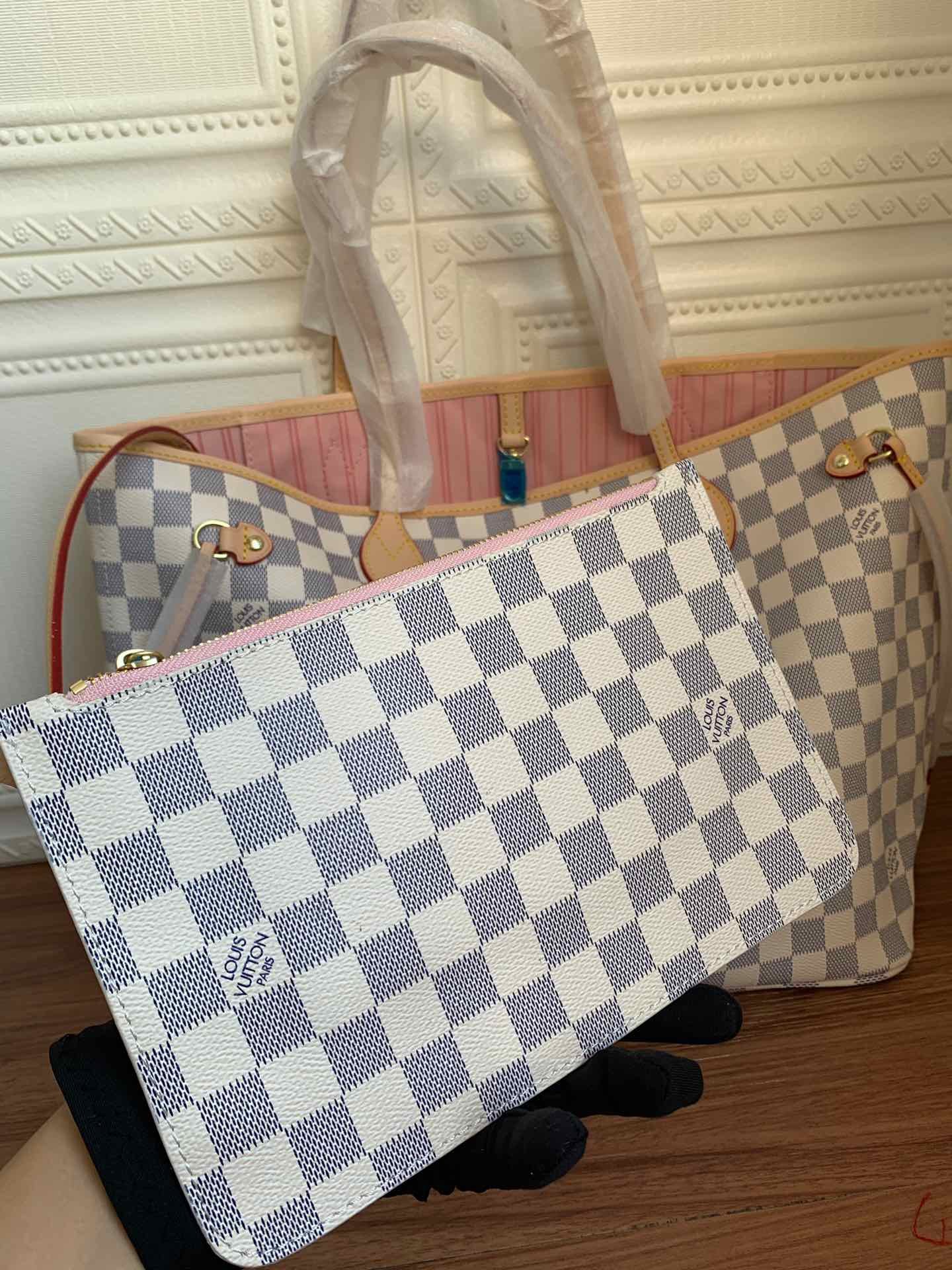 LV $69/$73 gallery