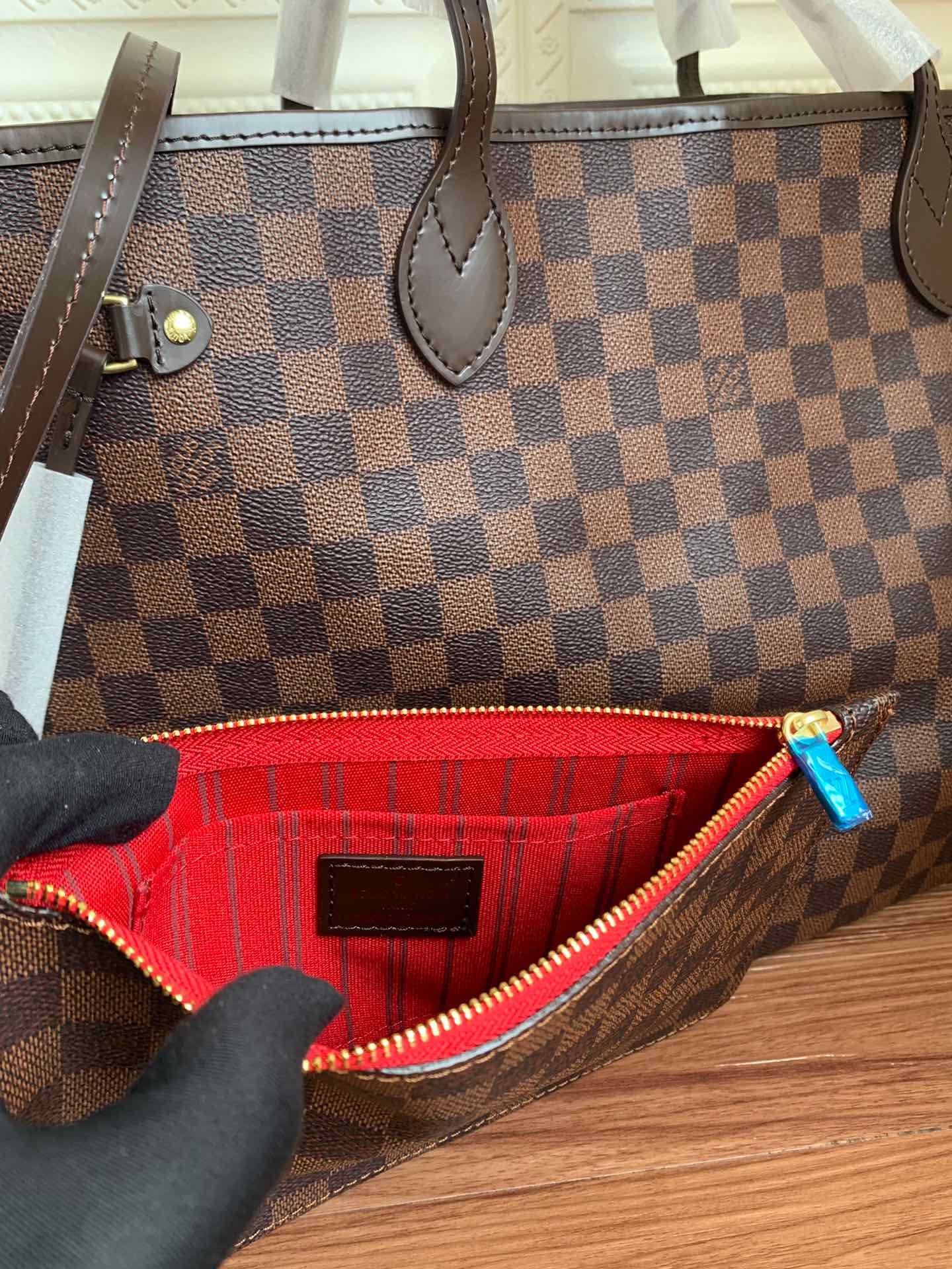 LV $69/$73 gallery