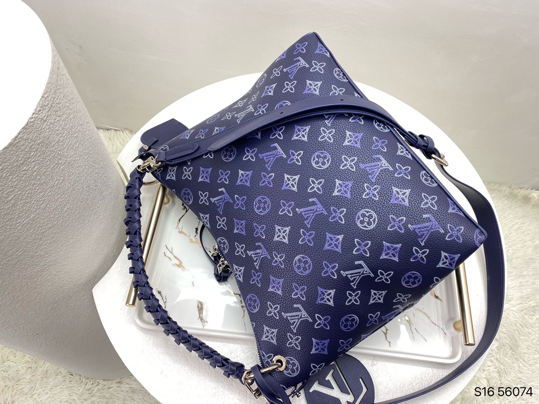 LV $70 gallery