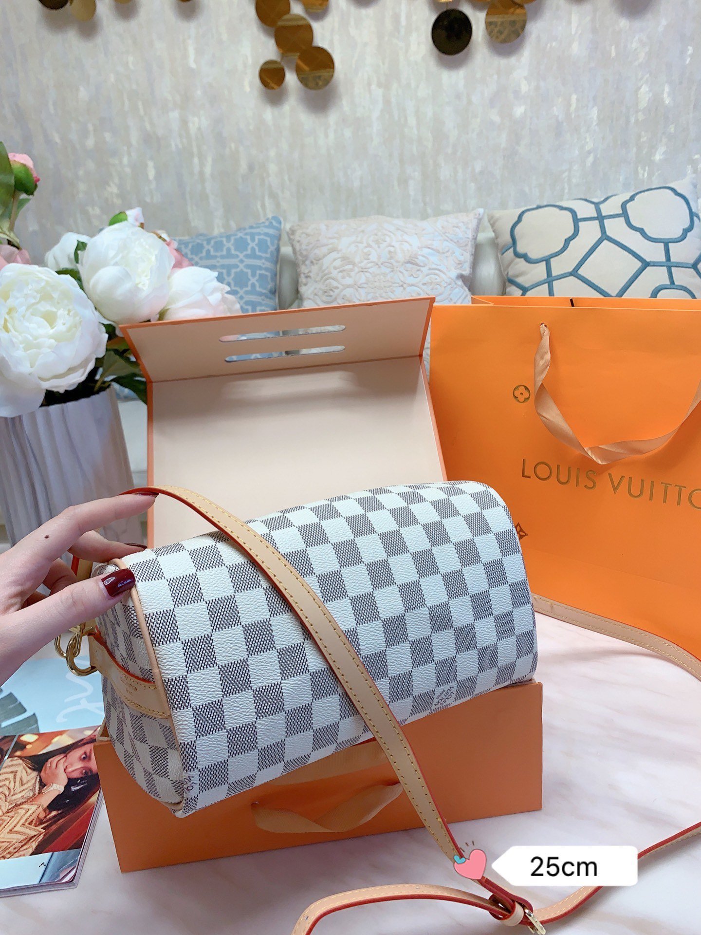 LV $70 gallery