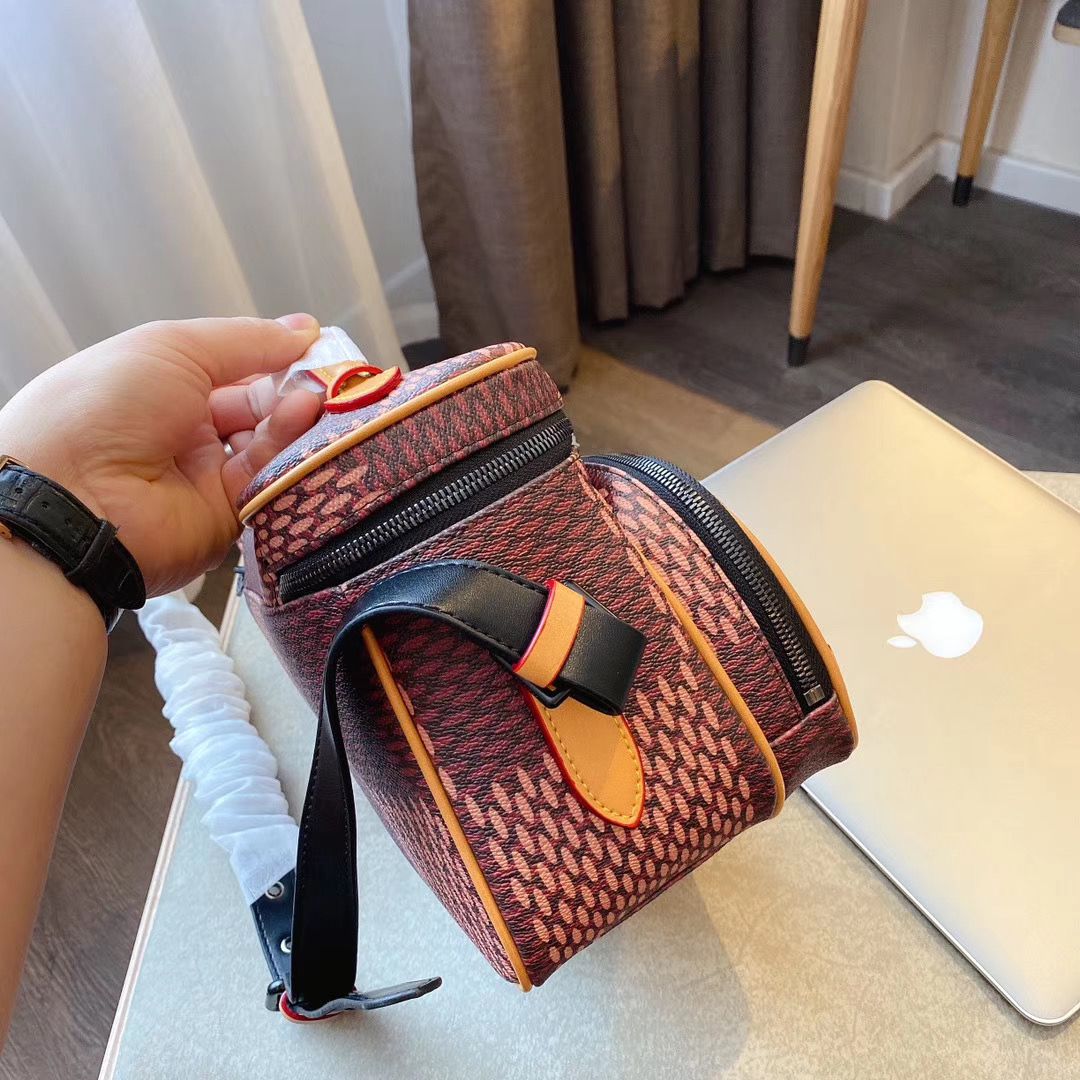 LV $70 gallery