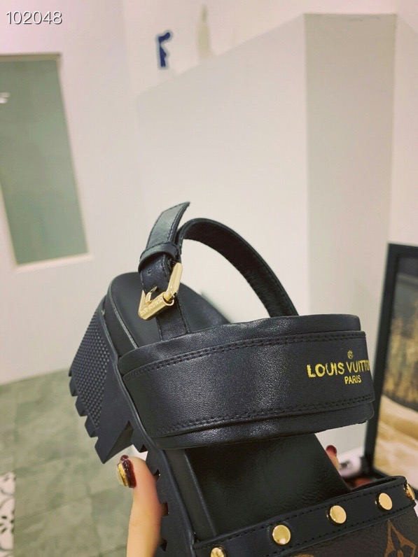 LV $70 gallery