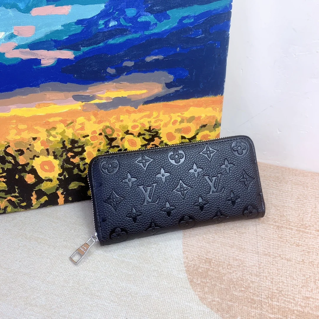 LV $70 gallery