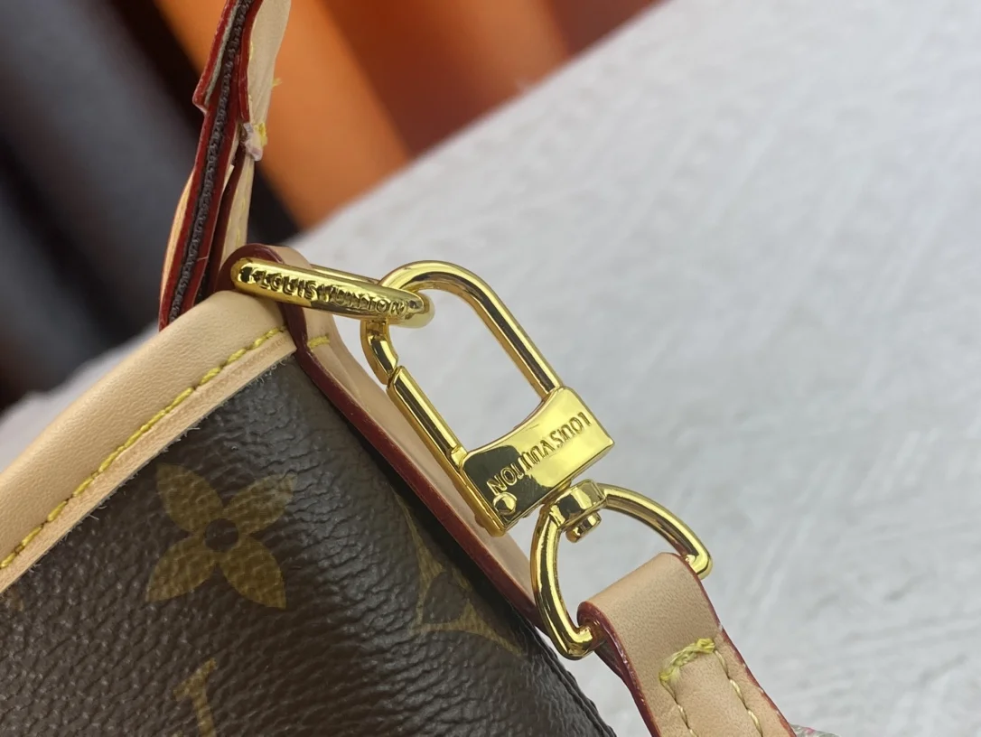 LV $71 gallery