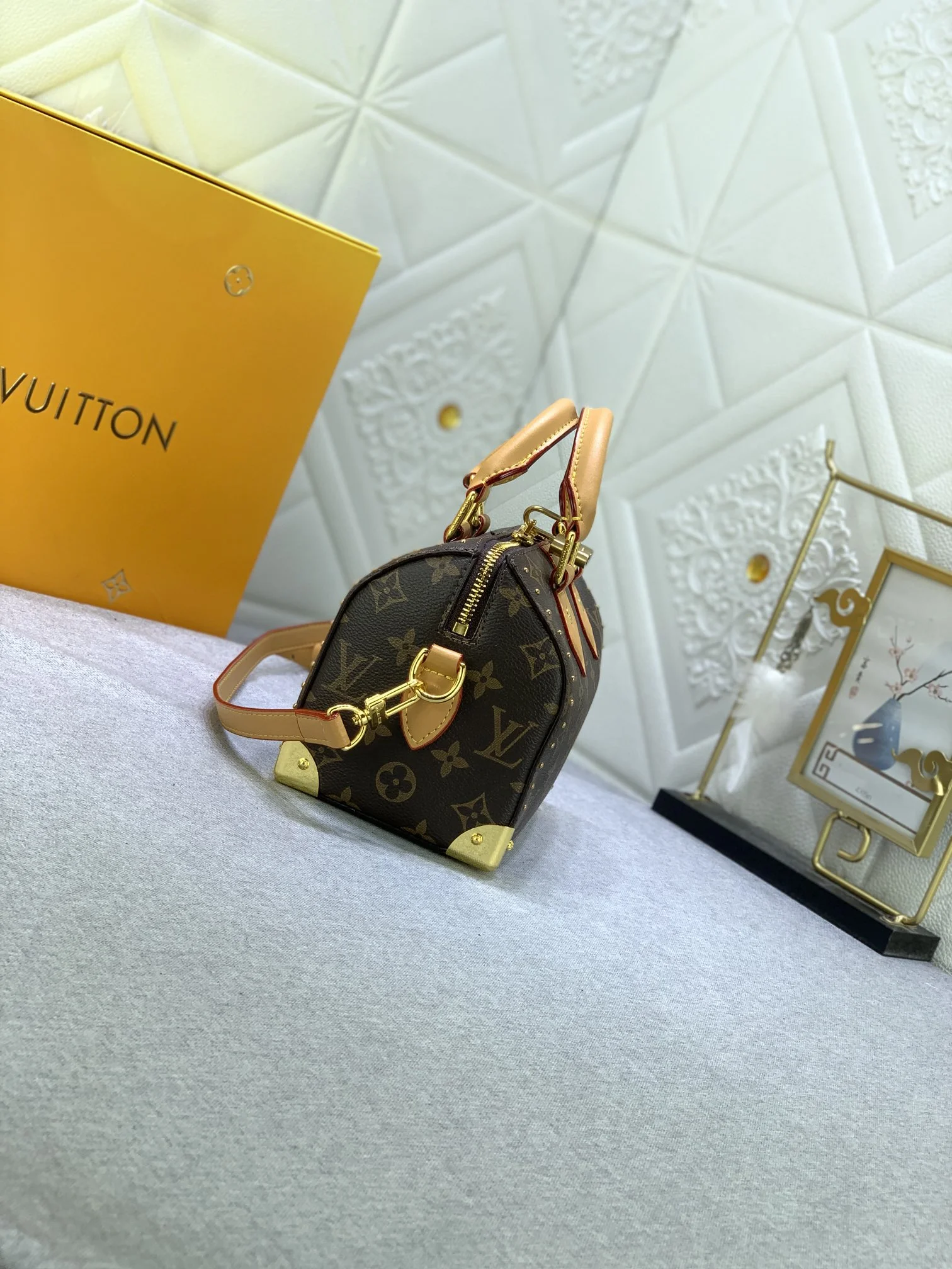 LV $71 gallery