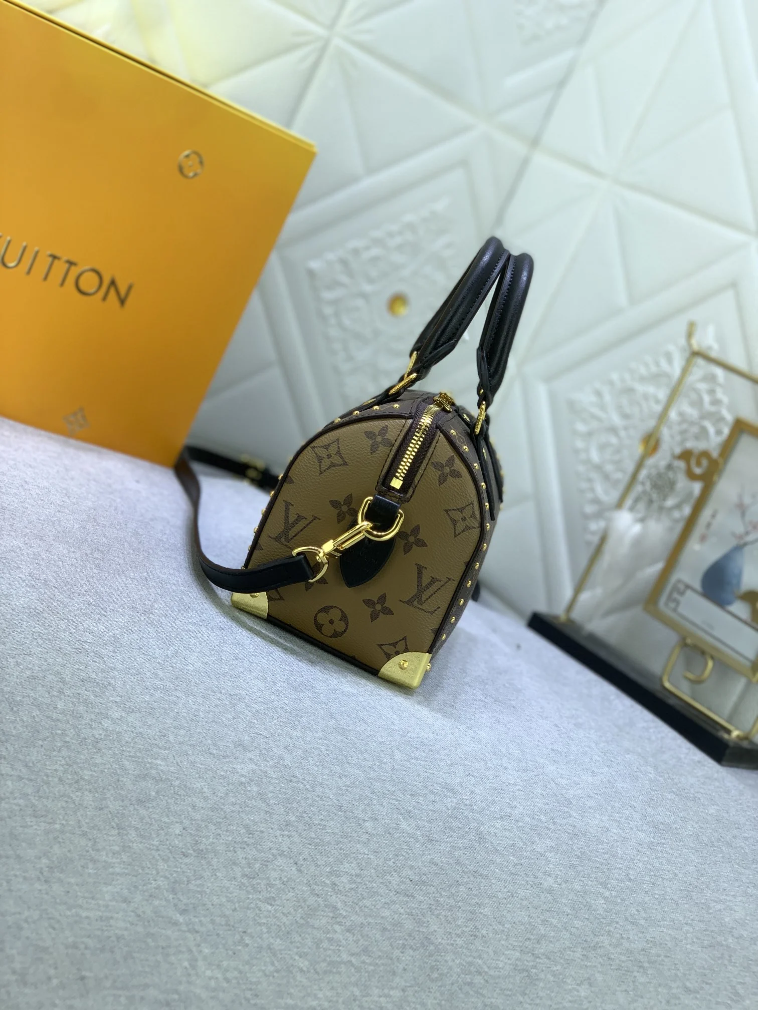 LV $71 gallery