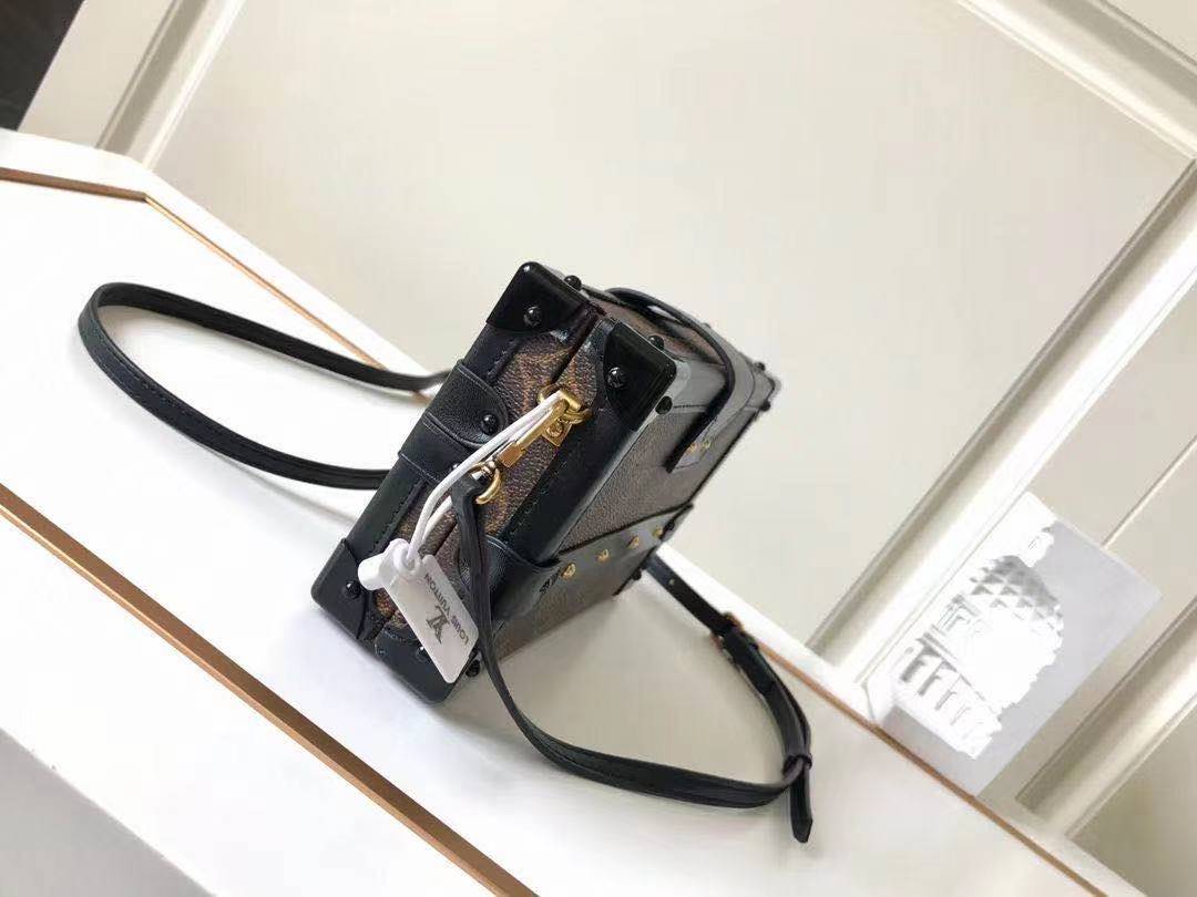 LV $71 gallery