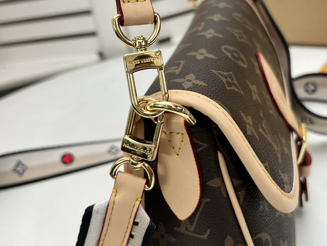 LV $72 gallery