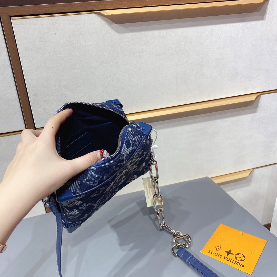 LV $72 gallery